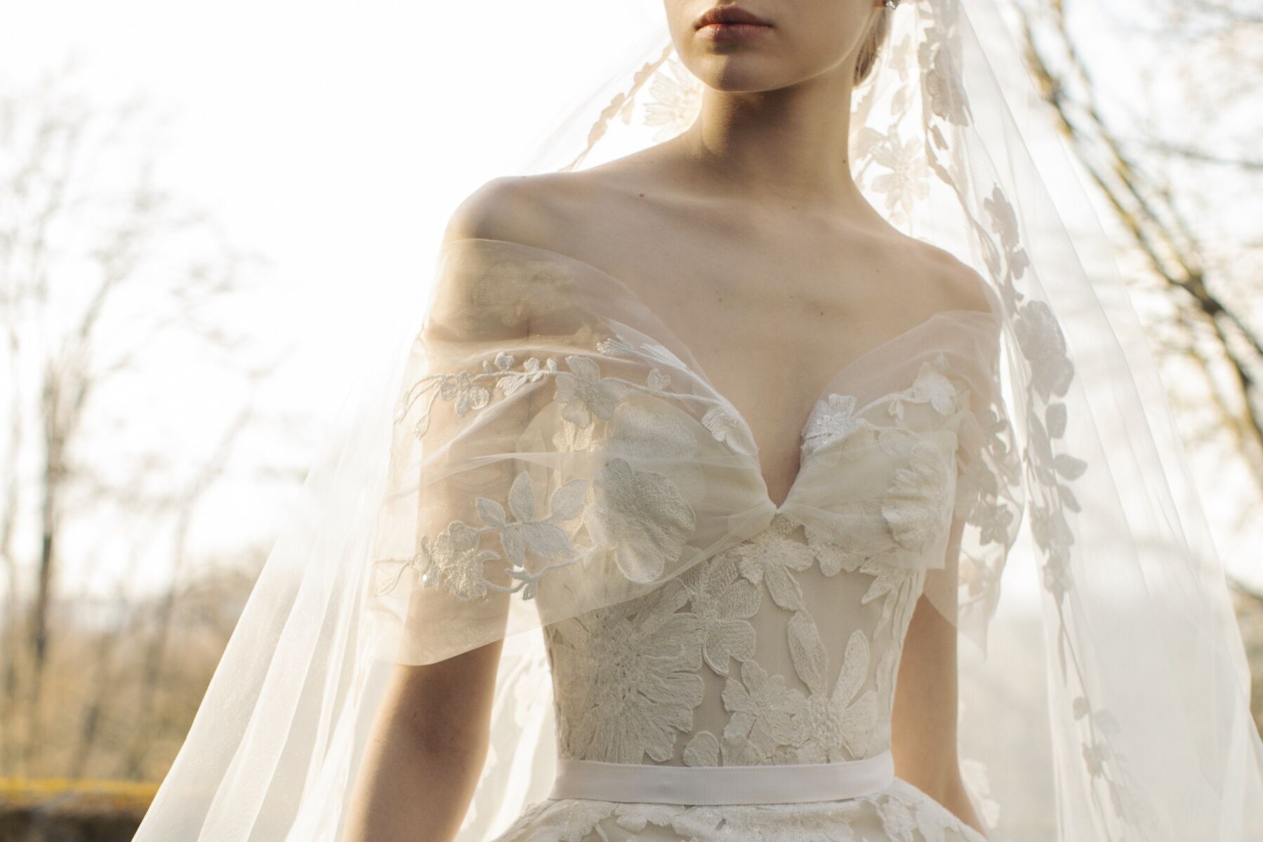2023 Wedding dress trends: an off-the-shoulder neckline by Elie Saab