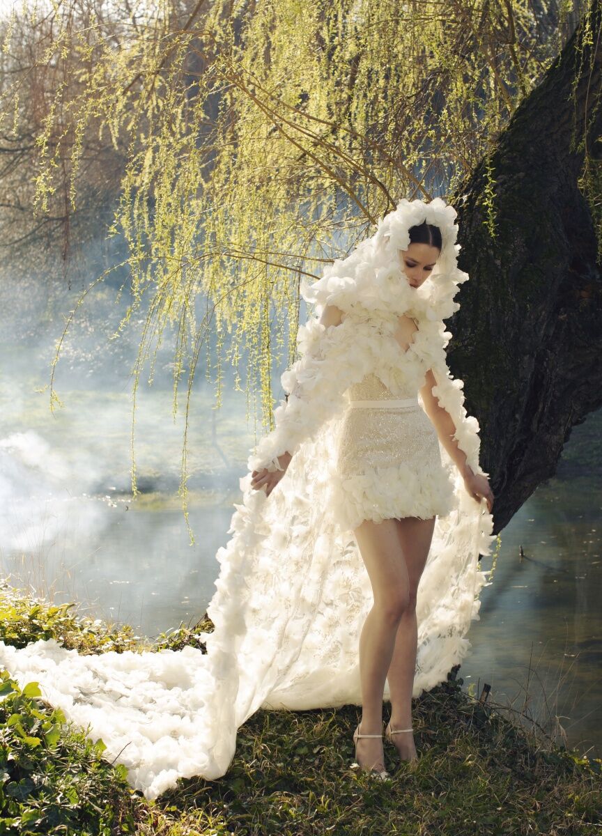 2023 Wedding dress trends: a bridal minidress by Elie Saab
