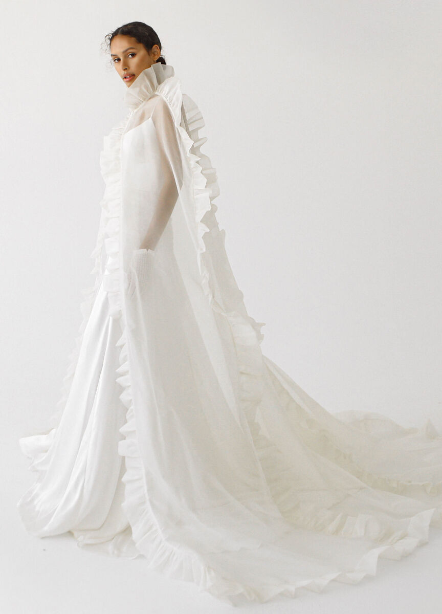 2023 Wedding dress trends: a bridal cape by Odylyne The Ceremony