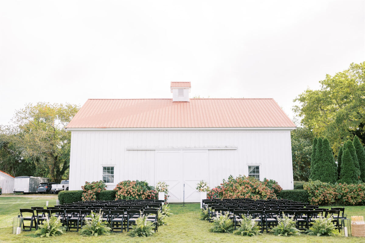 Southern New Jersey Area Weddings | Isaac Smith Vineyard | Leah & Ryan