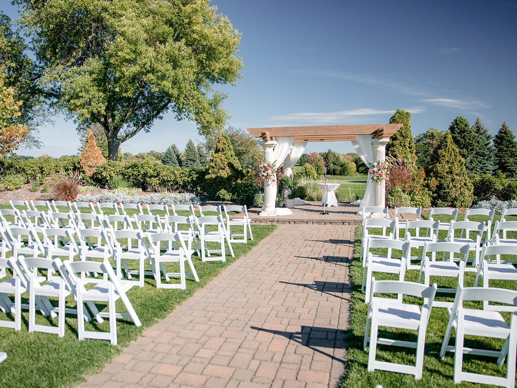 Minneapolis Area Weddings Brackett's Crossing Country Club Lisa & James