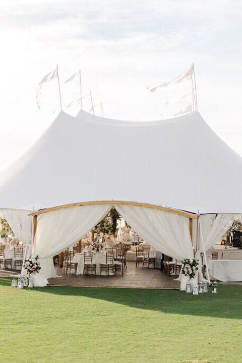19 Tent Wedding Ideas & Tips from Top Industry Experts