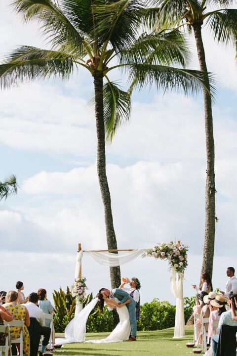 A Beach Wedding for Sissi and Jeff