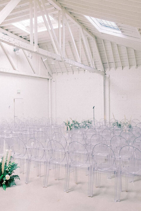 23 Perfect Places for a Minimalist Wedding 