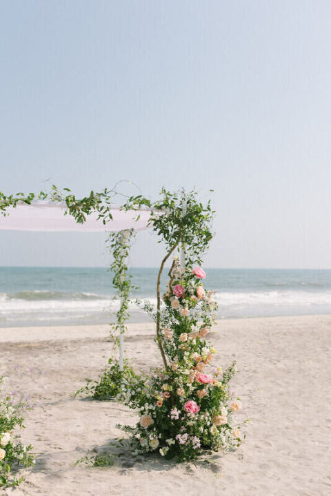 A Beach Wedding for Kaitlyn and Eric