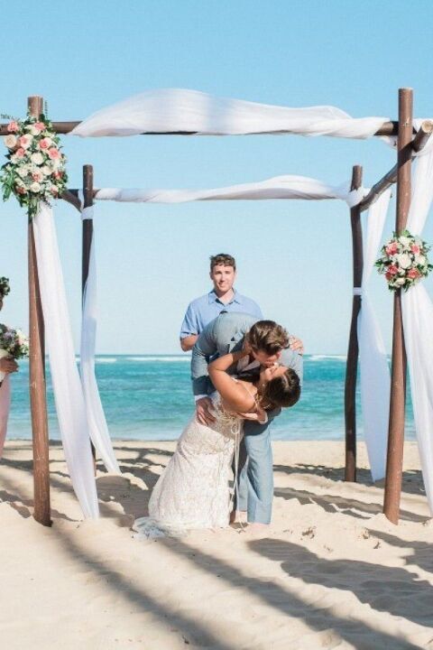 A Beach Wedding for Michelle and Stefan