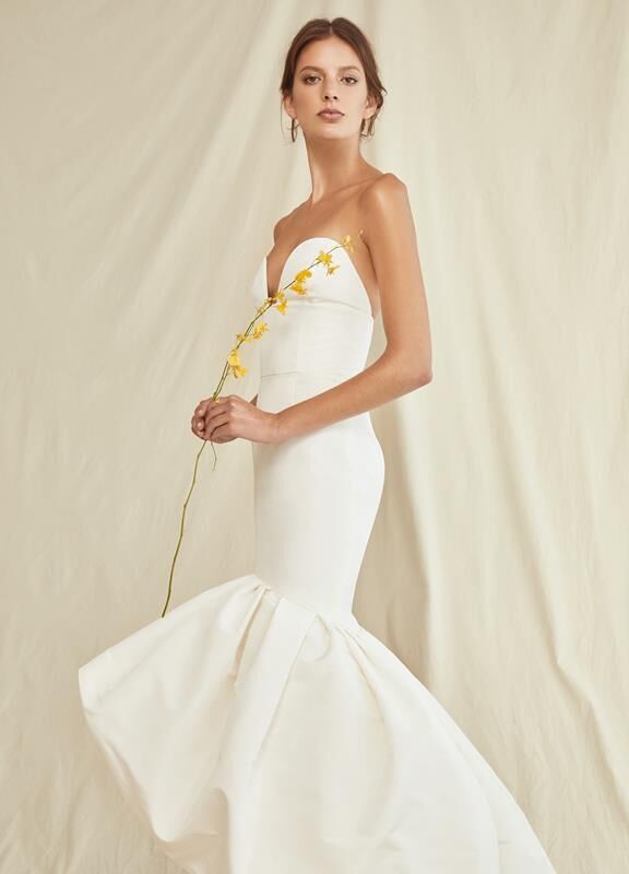 Bridal style Oscar de la Renta tea-length gown