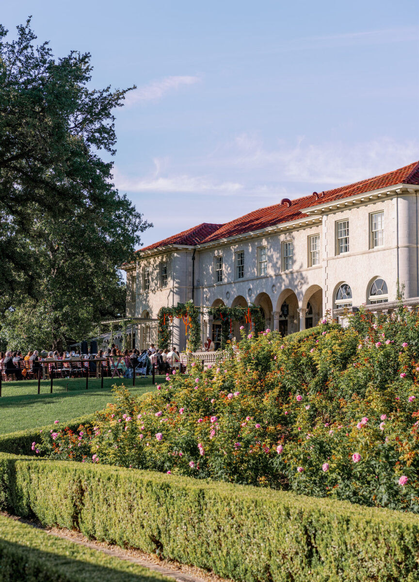 An Indian fusion wedding ceremony on the lawn of Commodore Perry Estate.