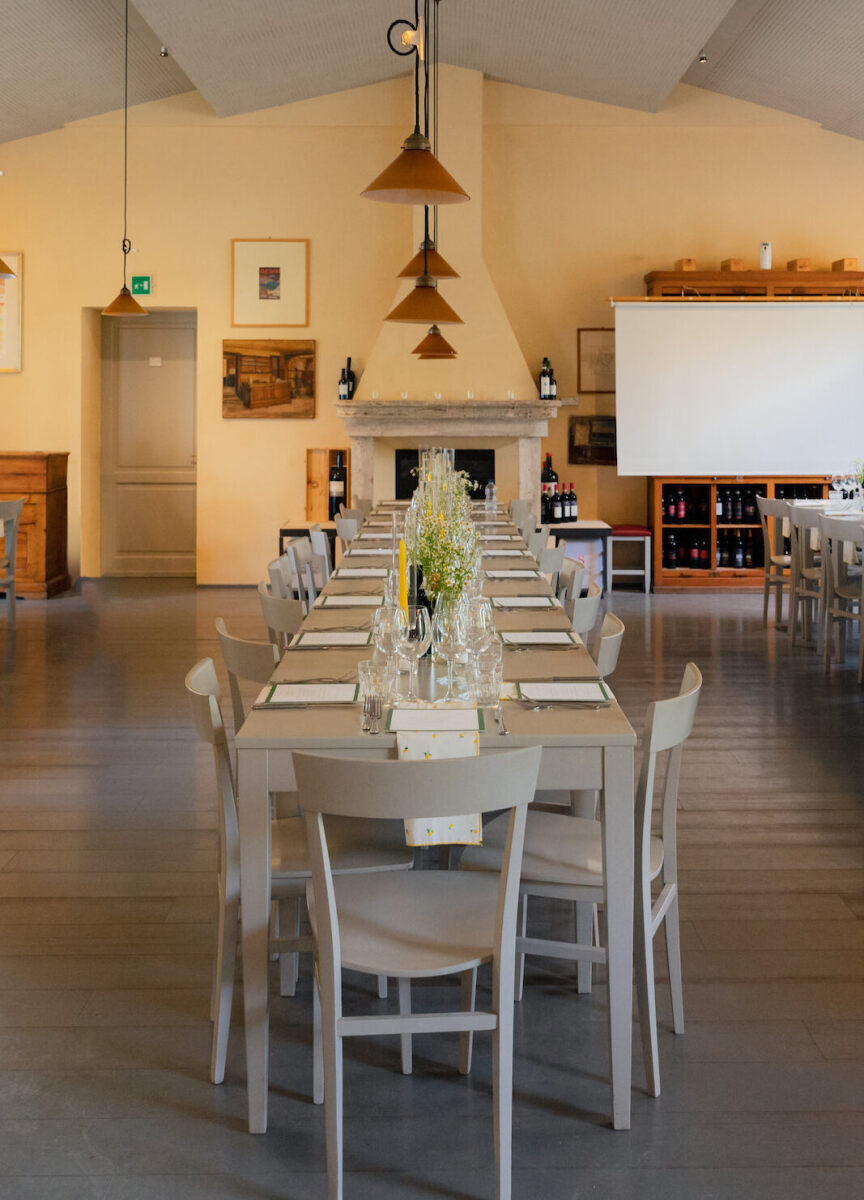 Restaurant Weddings: A long table reception set-up in Dopolavoro La Foce.