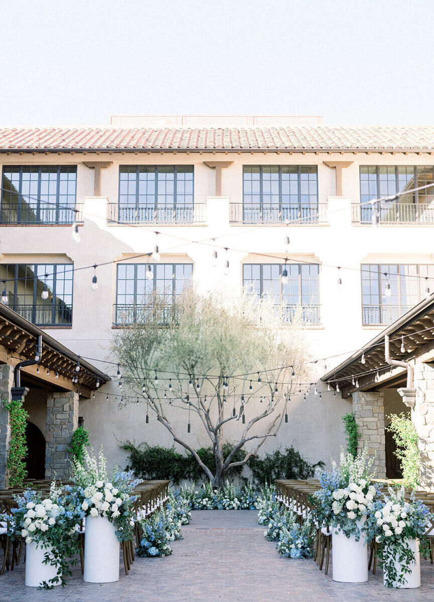 This Couple's Fun Wedding Was Held at a Historic Venue in San