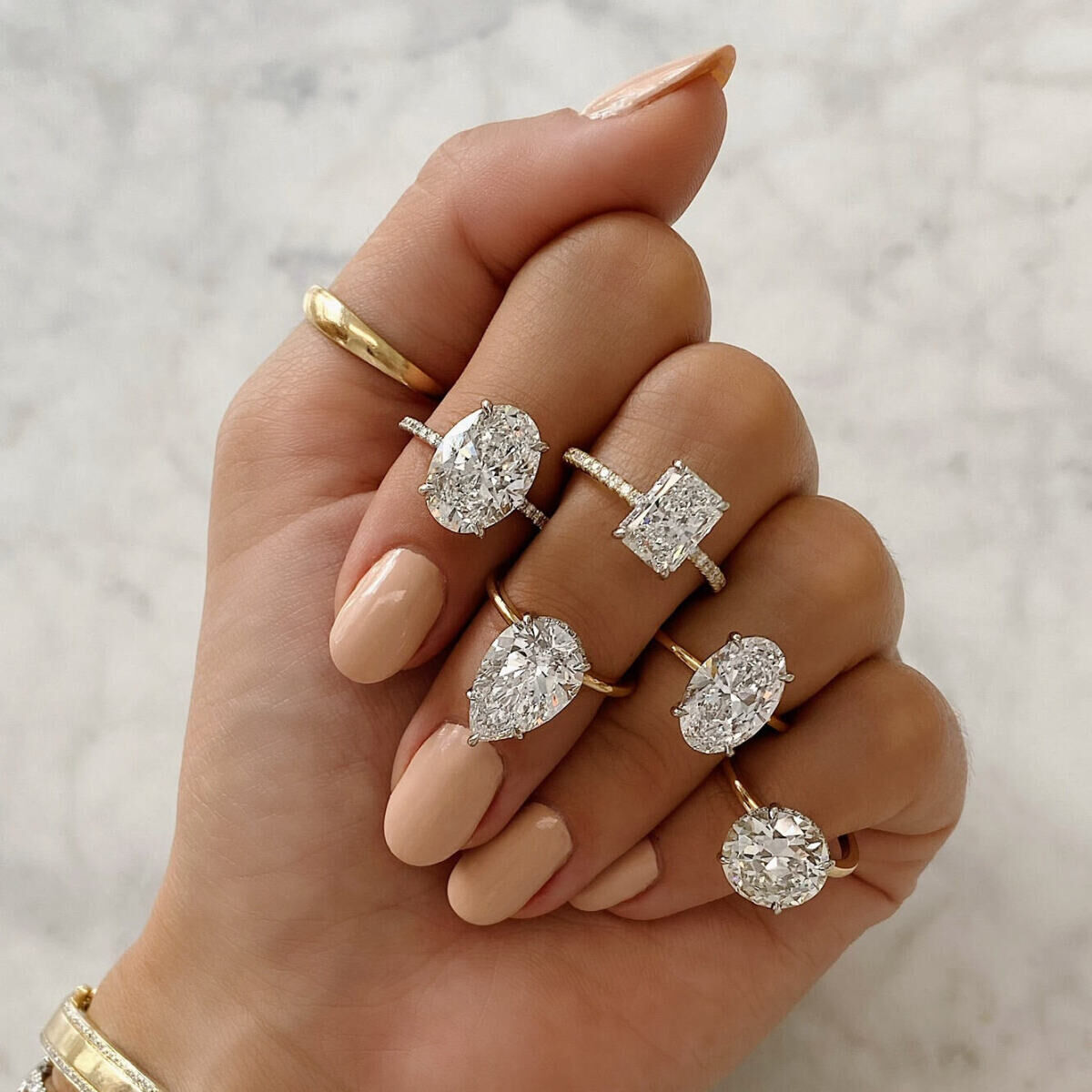 The Ultimate Guide to Custom Engagement Rings - Fashions Style