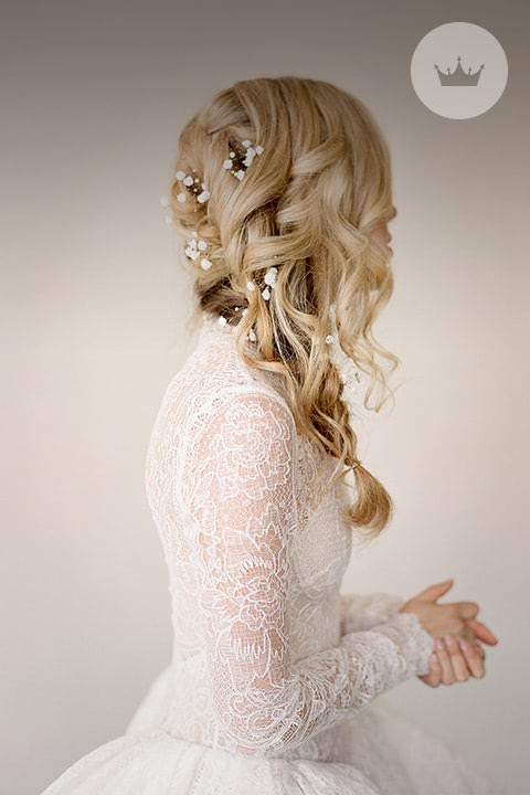 Best Wedding Hair Accessories & Wedding Veils