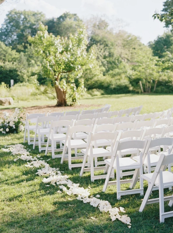 A Classic Wedding for Lindsay and Jay