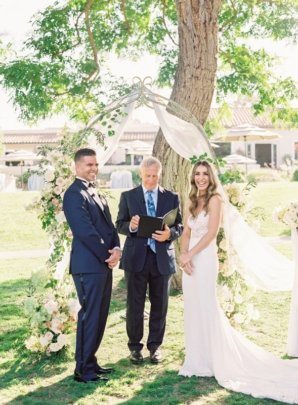 An Outdoor Wedding for Rachel and Corey