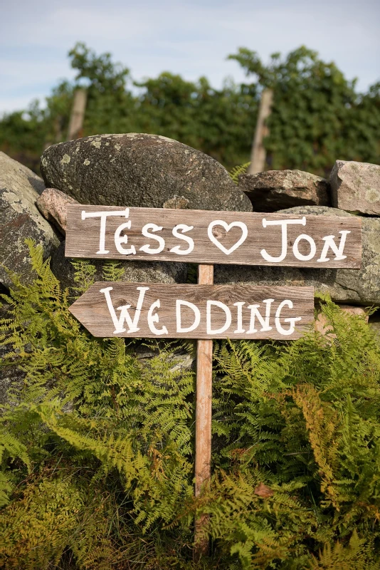 A Wedding for Tess and Jon