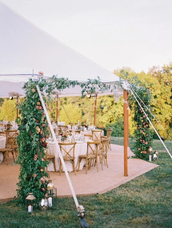 An Outdoor Wedding for Lizzie and Jordan