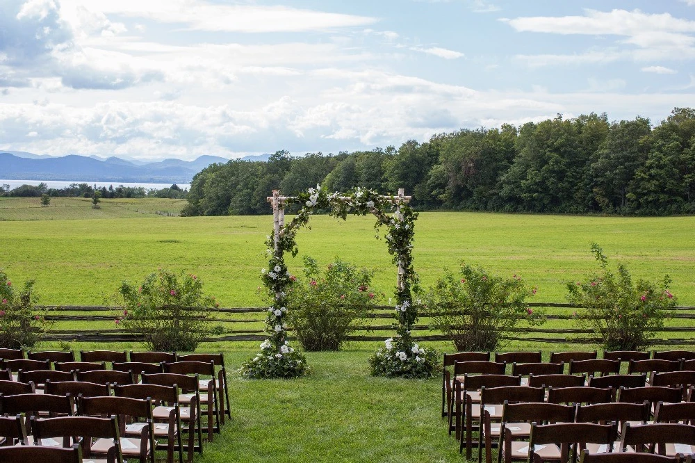 A Country Wedding for Sarah and Josh