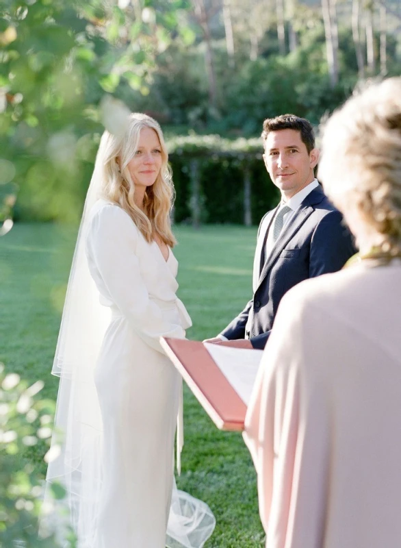 An Outdoor Wedding for Laurie and Matthew