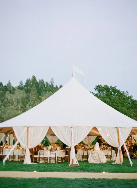 A Wedding for Elizabeth and Rhys