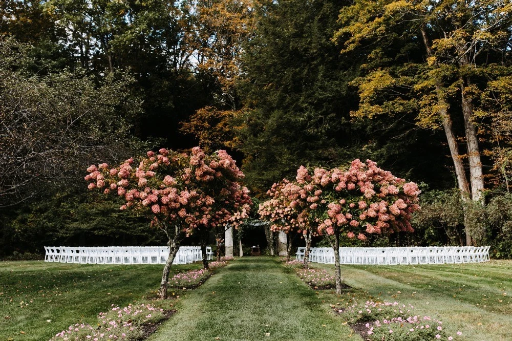 An Outdoor Wedding for Dara and Jacob