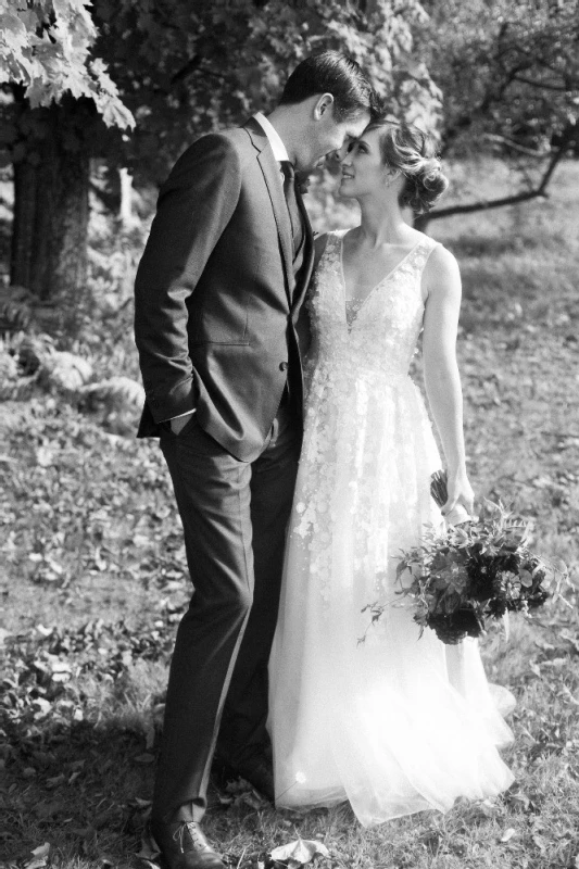 A Rustic Wedding for Holly and Robb