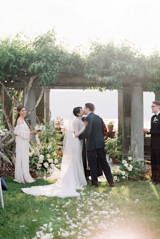 A Classic Wedding for Shirley and Geoffrey