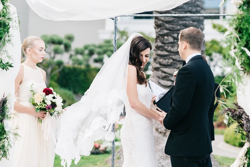 A Classic Wedding for Helena and Don