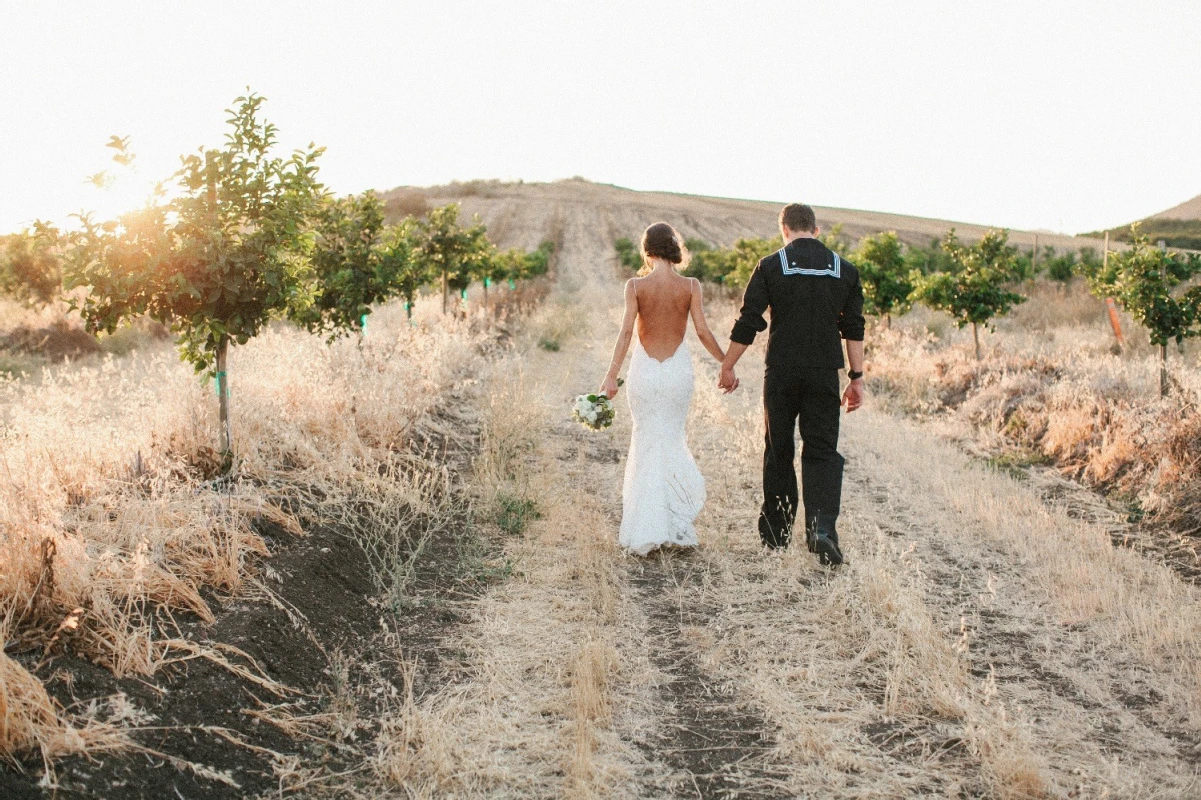 A Wedding for Jessie and Connor