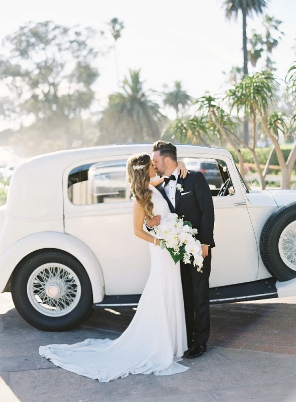 A Beach Wedding for Lindsey and James