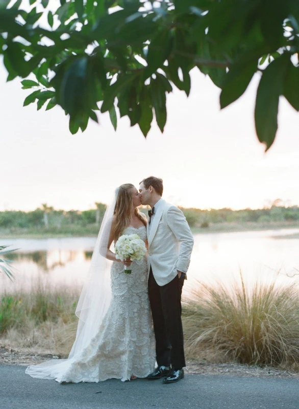 A Classic Wedding for Eb and Mike