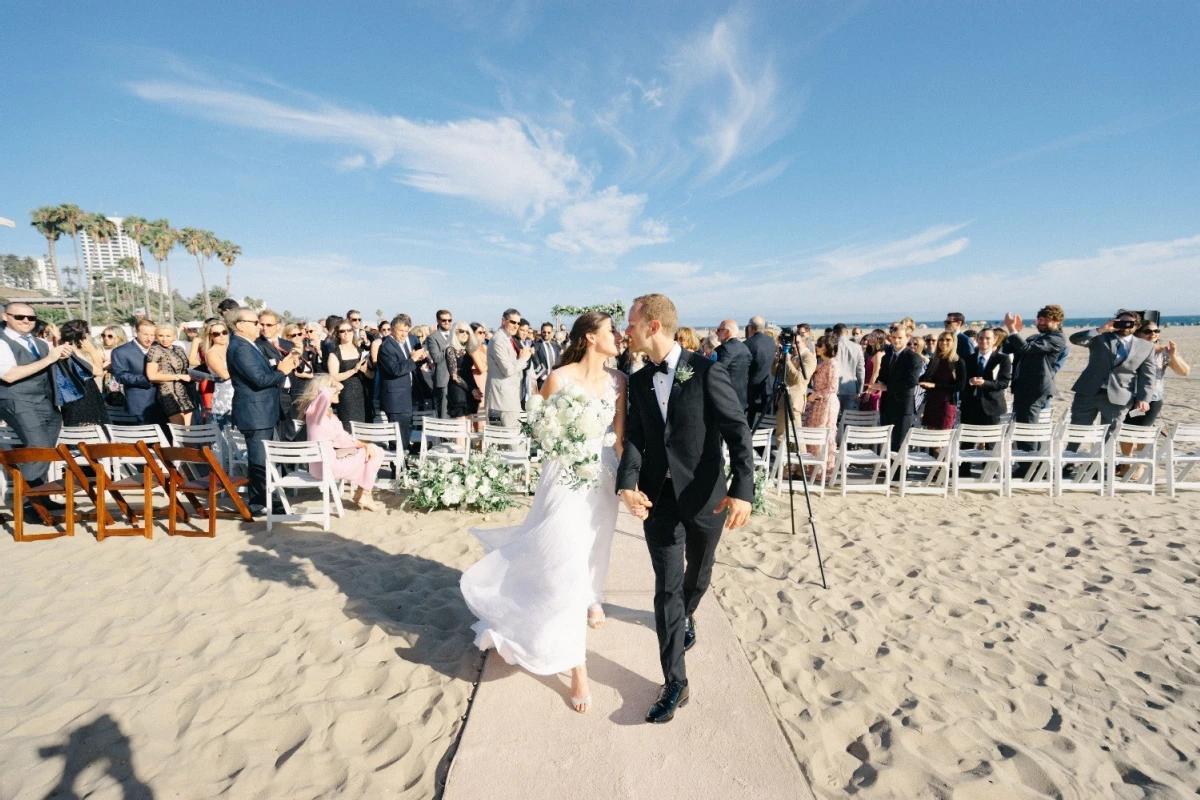 A Beach Wedding for Laura and Dan