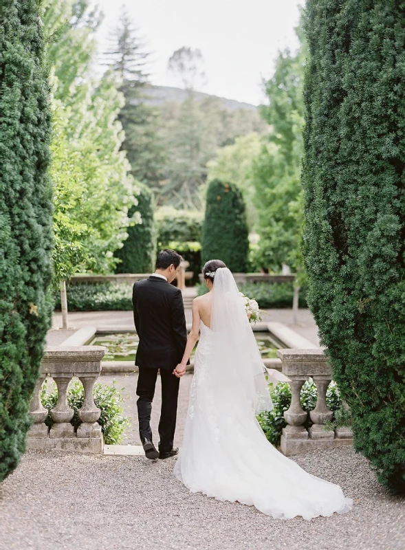 A Classic Wedding for Lily and Charles