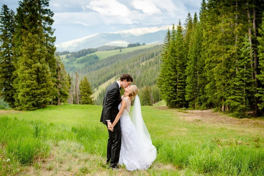 A Classic Wedding for Wesley and James