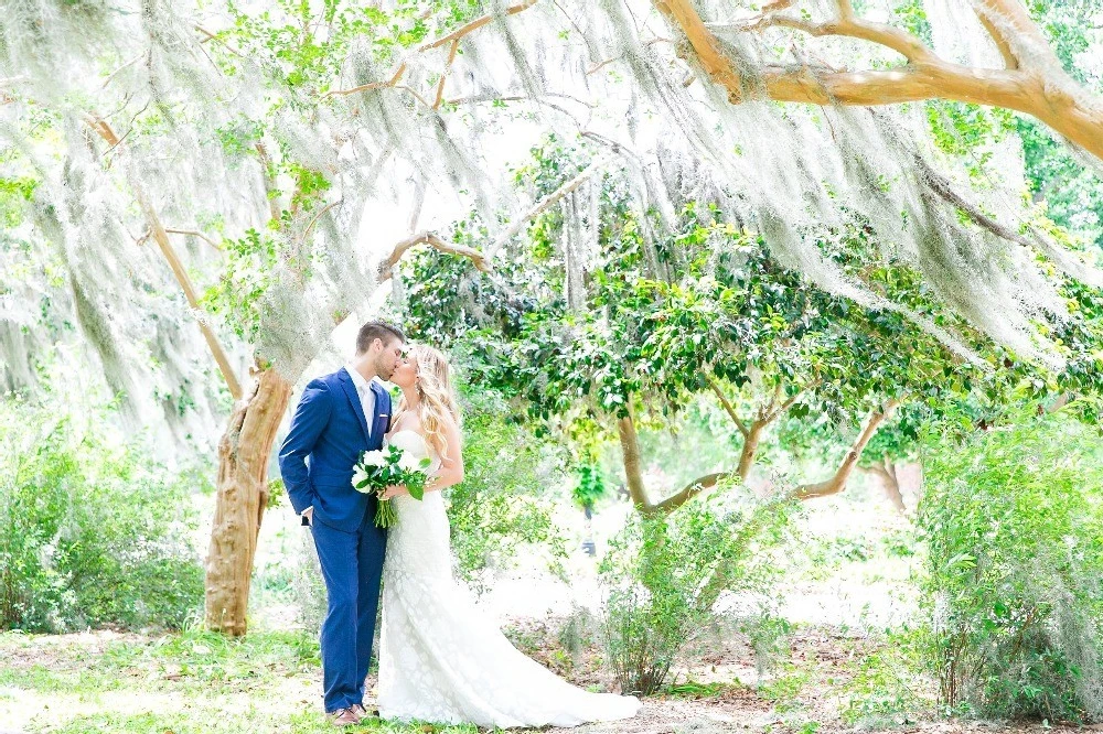 An Outdoor Wedding for Jessica and Brad