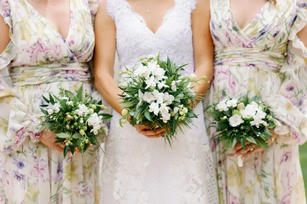 An Outdoor Wedding for Lauren and Brady