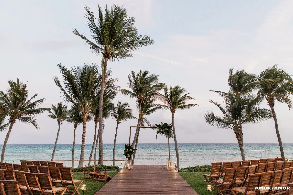 A Beach Wedding for Baili and Ryan