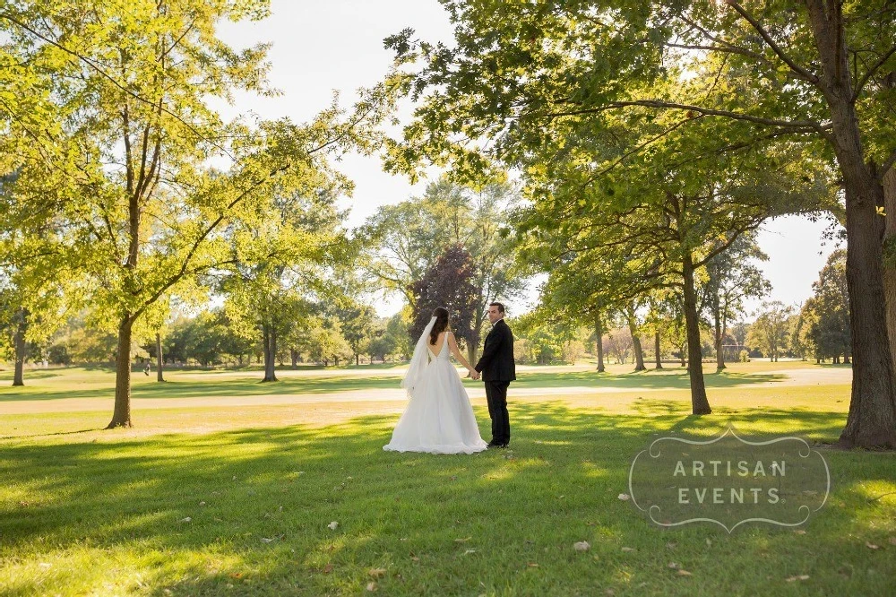 A Classic Wedding for Sarah and Mike