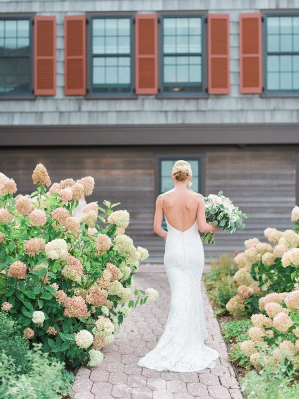 A Classic Wedding for Molly and Adam