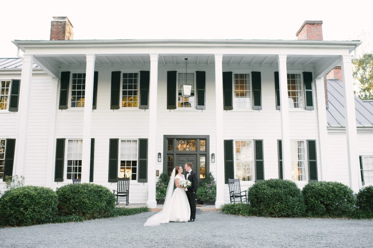 A Classic Wedding for Lindsey and Kevin