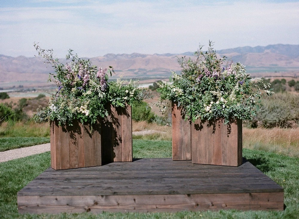 An Outdoor Wedding for Anna and Marc