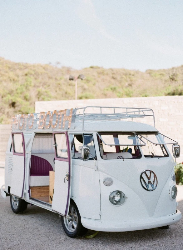 An Outdoor Wedding for Anna and Marc