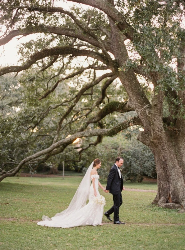 A Classic Wedding for Elise and Jt