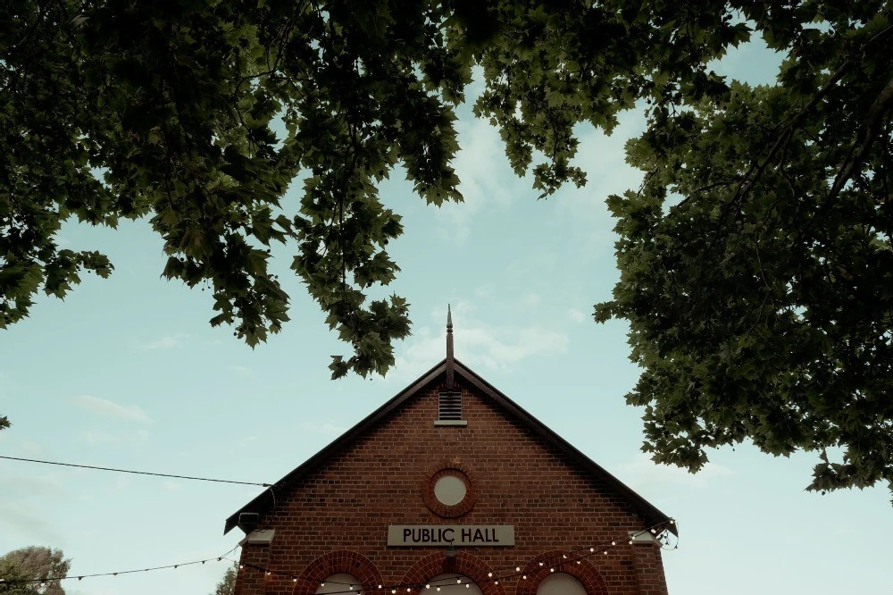 A Vintage Wedding for Lucinda and Oliver