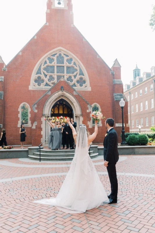 A Classic Wedding for Laura and Thomas