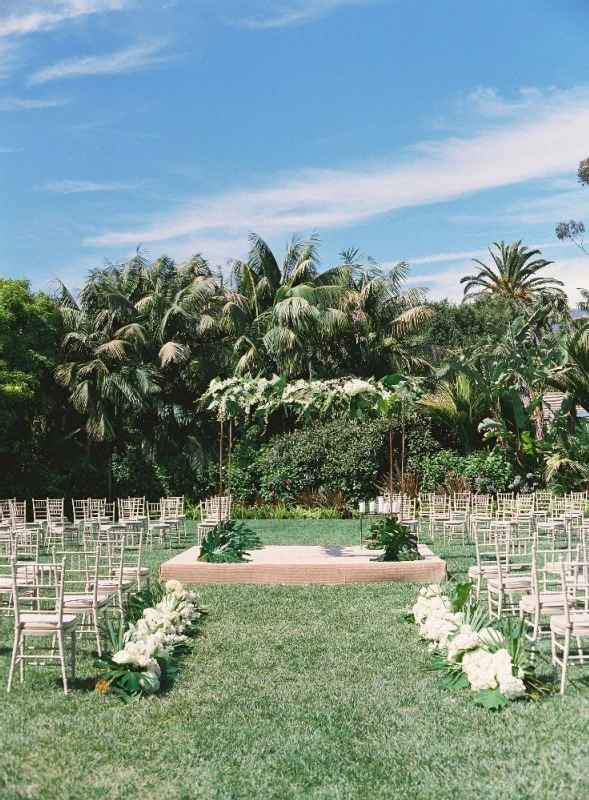 A Beach Wedding for Lindsey and James