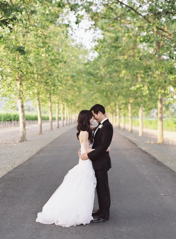 A Classic Wedding for Lily and Charles