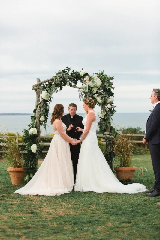 A Classic Wedding for Audrey and Meghan