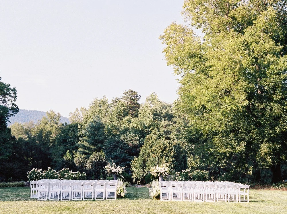 A Classic Wedding for Erin and Zach