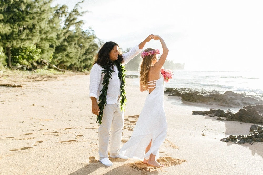 A Beach Wedding for Colleen and Brandon