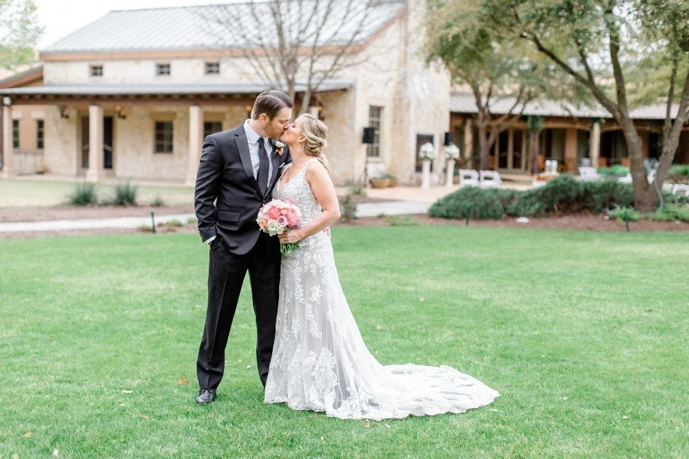 A Classic Wedding for Christie and Dan